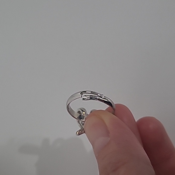 Silver Costume Jewelry Set NWOT - Picture 3 of 4